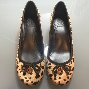 Tory Burch Cheetah Chelsea Wedge very gently used